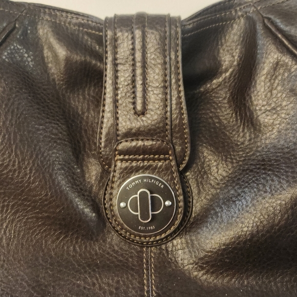 Tommy Hilfiger (1985) Women's Brown Purse Faux Leather Handbag - Picture 9 of 16